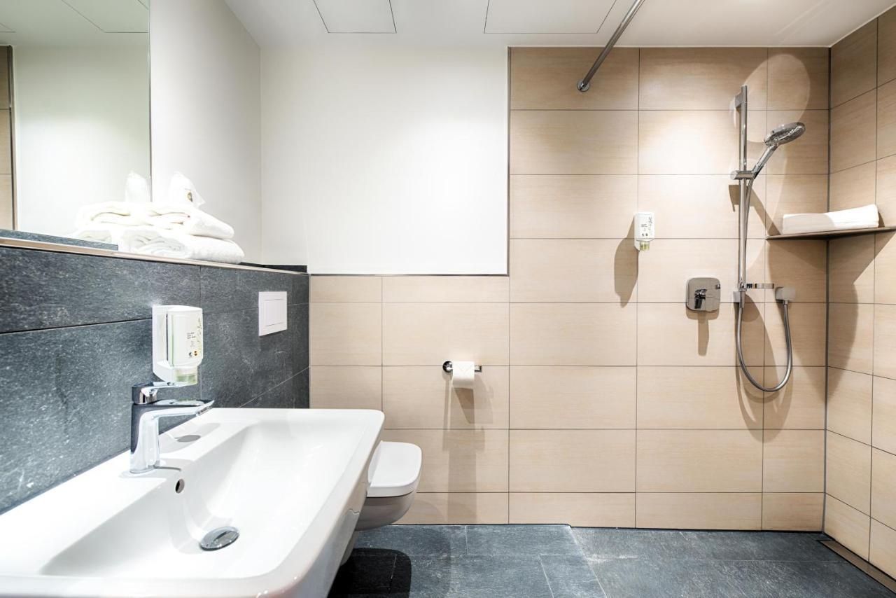 B&B Hotel Augsburg-West Екстериор снимка